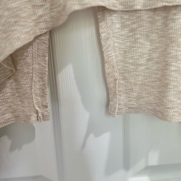 Lush Flowy Cowlneck Pullover Top - Picture 5 of 7